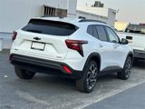 Used 2025 Chevrolet Trax RS w/ Sunroof Package image 3