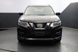 Used 2017 Nissan Rogue SV image 3