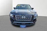 Used 2023 Nissan Frontier SV image 2