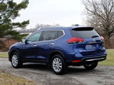 Used 2017 Nissan Rogue SV image 5