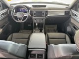 Certified 2022 Volkswagen Atlas Cross Sport SE image 3