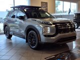 New 2025 Mitsubishi Outlander AWD image 3