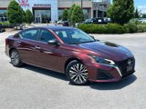 Used 2024 Nissan Altima 2.5 SV image 2