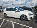 Used 2016 Volkswagen Golf S image 2