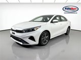 Used 2022 Kia Forte LXS image 4
