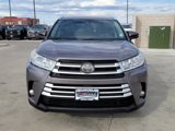Used 2017 Toyota Highlander XLE image 5