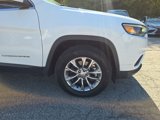 Used 2021 Jeep Cherokee Latitude Lux w/ Comfort/Convenience Group image 2