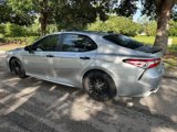 Used 2020 Toyota Camry SE image 3