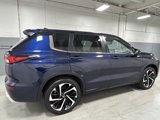 Used 2022 Mitsubishi Outlander SE image 3