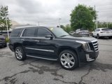 Used 2017 Cadillac Escalade Luxury image 3