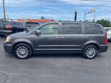 Used 2015 Chrysler Town & Country Touring-L w/ Driver Convenience Group image 3