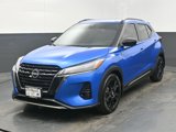 Used 2023 Nissan Kicks SR image 3
