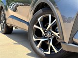 Used 2022 Toyota C-HR XLE image 2