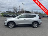 Used 2018 Nissan Rogue SV image 4