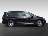 New 2025 Chrysler Pacifica Pinnacle image 4