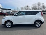 Used 2022 Kia Soul LX w/ Technology Package image 2