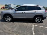 Used 2019 Jeep Cherokee Latitude w/ Cold Weather Group image 3