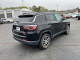 Used 2018 Jeep Compass Latitude image 3