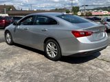 Used 2017 Chevrolet Malibu LT image 4