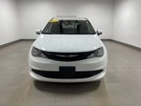 Used 2022 Chrysler Voyager LX image 2