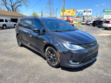 Used 2020 Chrysler Pacifica Touring-L Plus image 2