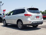 Used 2016 Nissan Pathfinder SV image 5