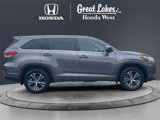 Used 2018 Toyota Highlander LE image 6