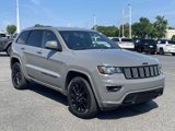 Used 2022 Jeep Grand Cherokee Laredo X image 2