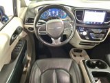 Used 2021 Chrysler Pacifica Touring-L image 2
