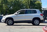 Used 2015 Volkswagen Tiguan S image 4