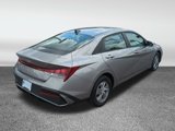 Certified 2024 Hyundai Elantra SE image 3