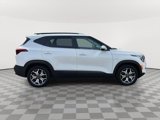 Used 2021 Kia Seltos EX image 4