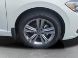 Used 2024 Volkswagen Jetta SE image 4