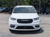 New 2025 Chrysler Pacifica Select image 2