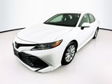 Used 2019 Toyota Camry LE image 3