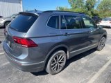 Used 2020 Volkswagen Tiguan SE w/ Panoramic Sunroof Package image 4