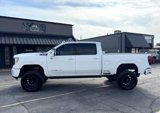 Used 2021 GMC Sierra 2500 AT4 w/ AT4 Premium Plus Package image 2