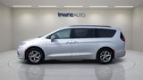 Certified 2022 Chrysler Pacifica Limited image 2