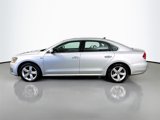 Used 2015 Volkswagen Passat 1.8T Limited Edition image 4