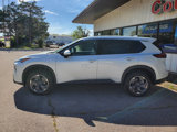 Used 2024 Nissan Rogue SV image 5