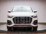 Certified 2024 Audi Q5 2.0T Premium w/ Convenience Package image 2