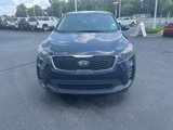 Used 2020 Kia Sorento LX image 2
