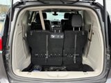Used 2018 Chrysler Pacifica Touring-L image 5