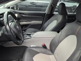 Used 2020 Toyota Camry XLE image 5