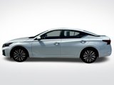 Used 2023 Nissan Altima 2.5 SV image 3