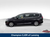 Used 2019 Chrysler Pacifica Touring-L image 4