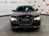 Used 2018 Chrysler 300 Touring L image 3