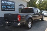 Used 2010 Nissan Frontier SE image 6