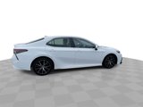 Used 2024 Toyota Camry SE image 2