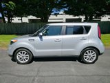 Used 2017 Kia Soul + image 3